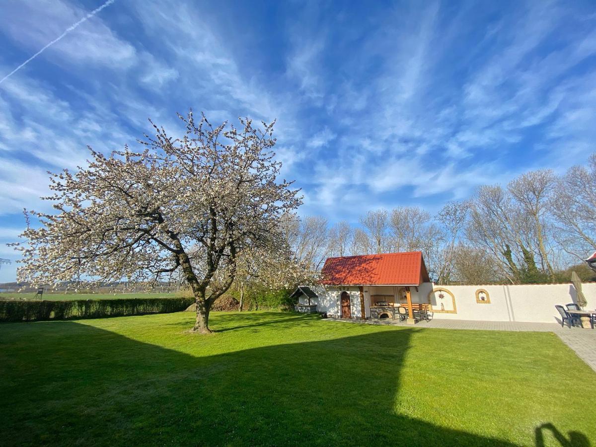 Ferienhaus Berta Sassnitz Bagian luar foto