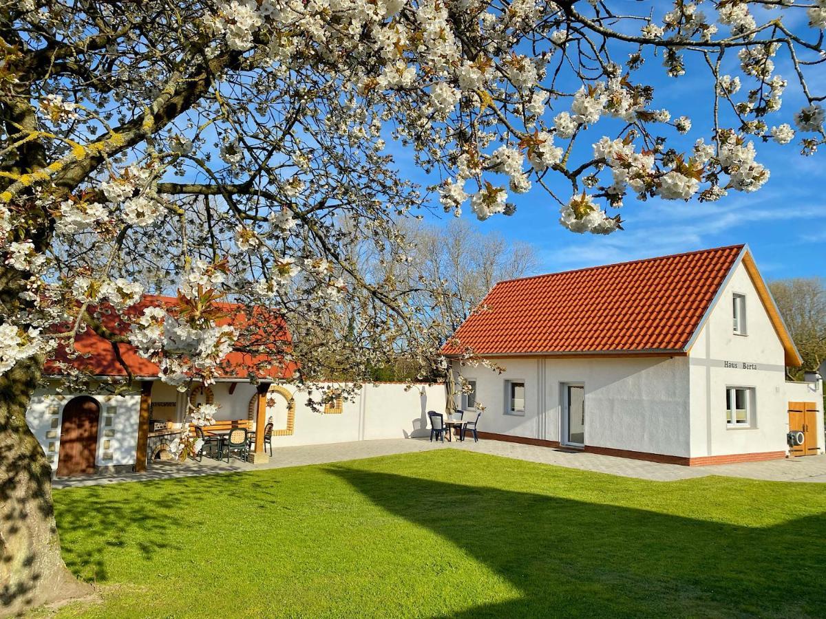 Ferienhaus Berta Sassnitz Bagian luar foto