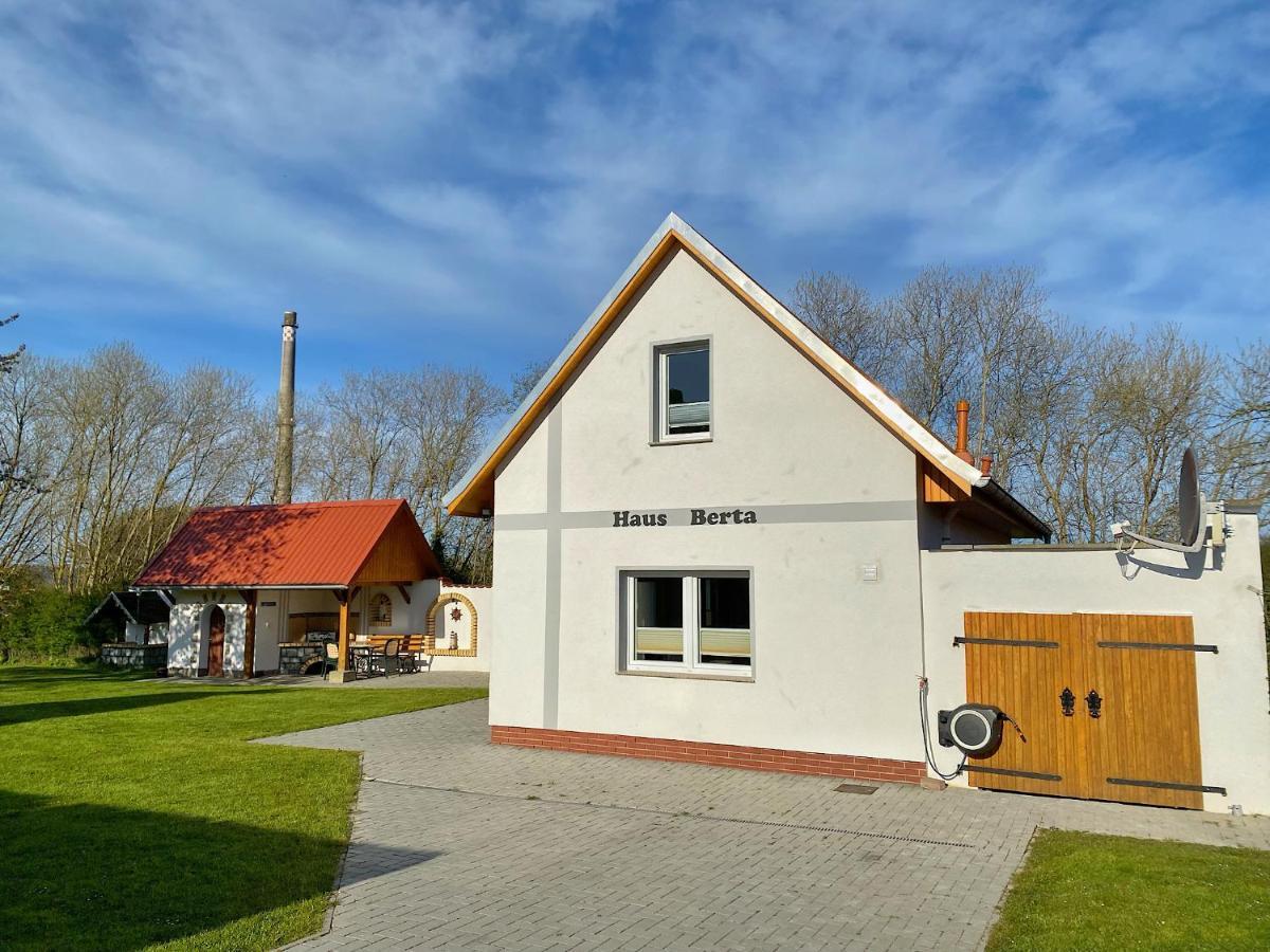 Ferienhaus Berta Sassnitz Bagian luar foto